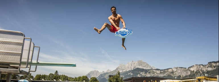 Action für Klein und Groß ist in der Panorama Badewelt St. Johann in Tirol geboten.