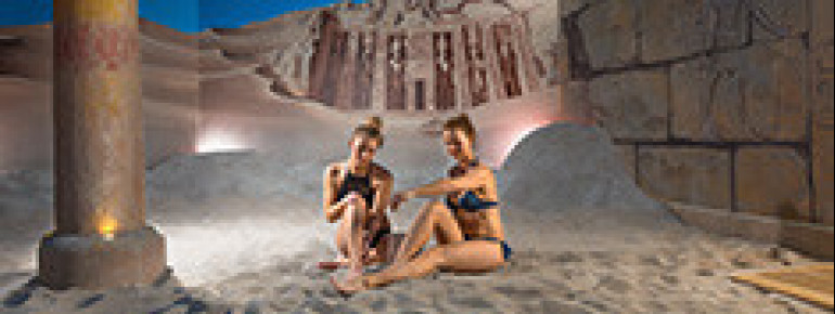 Spüre die Wärme im Sand-Licht-Bad der GesundZeitReise.