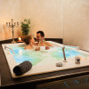 Erlebe romantische Momente in der Partnerwanne Rendezvous.