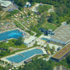 Das Silvana Sport- und Freizeitbad besteht aus Hallenbad und Freibad.