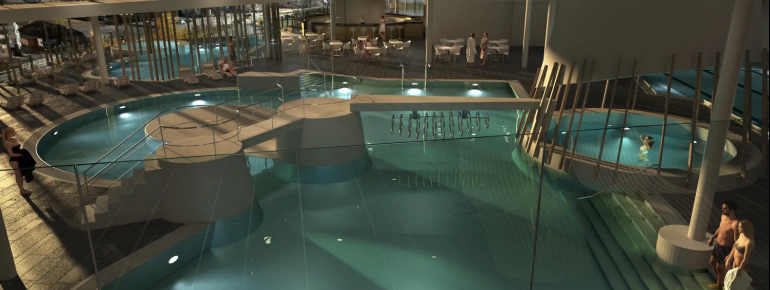 So sieht der Indoor-Poolbereich der Silvretta Therme aus.