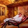 Quer verteilt über die ganze Therme sind auch die Ruhebereiche.