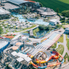 In den Sommermonaten ist der riesige Rutschenpark im Außenbereich geöffnet.