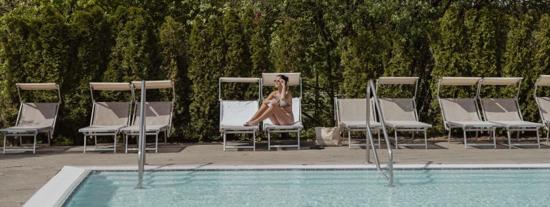 Das Sportbecken ist ganze 33 Meter lang.