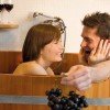 Wer wollte nicht immer schon mal in Wein baden? In der Therme Meran in Südtirol ist das möglich! Verwendet werden für das besondere Erlebnis beste Südtiroler Trauben.