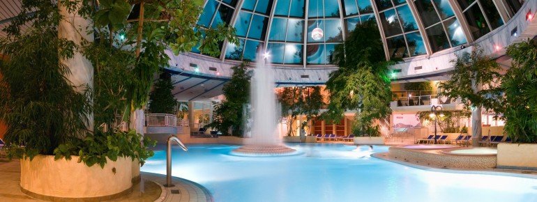 Wasserwelt und Saunalandschaft erstrecken sich über 18.000qm.