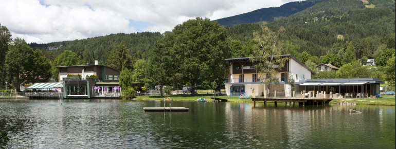 Der Issinger Weiher liegt in der Nähe von Bruneck am Kronplatz.
