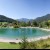 Blick auf den Badesee in Waidring