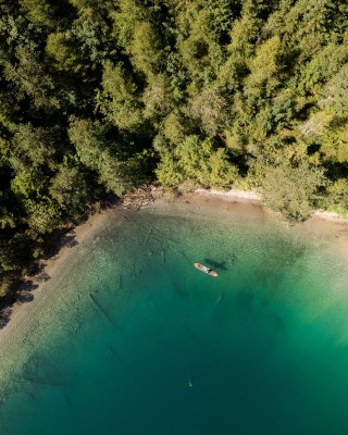 Der Blindsee ist besonders klar und man bis zu 30 Meter tief blicken.