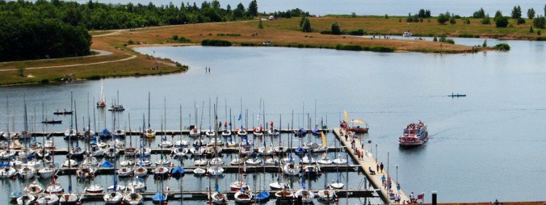 Vor allem bei Seglern und Motorbootfahrern steht der Cospudener See ganz hoch im Kurs