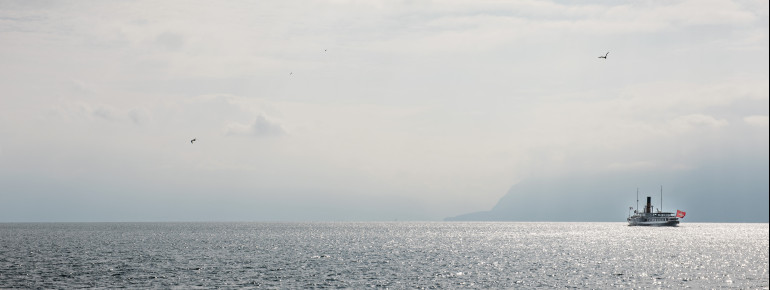 Auf dem Lac Léman fahren noch immer historische Raddampfer.