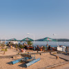 Am Strandbad Friedrichshagen kannst du an der Beachbar entspannen.