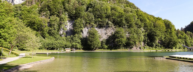 Der Luegsteinsee bietet Schwimmspaß für die ganze Familie!
