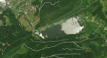 Der Lunzer See ist 1,7 Kilometer lang und 500 Meter breit.