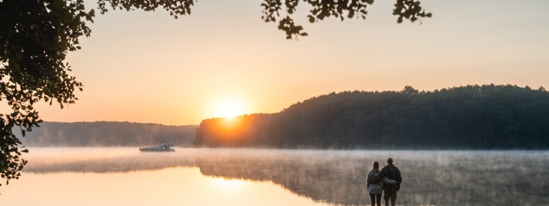 Toller Sonnenuntergang über dem Mirower See.