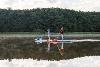 Der Mirower See ist auch ein beliebtes Ziel für Stand-up-Paddler.