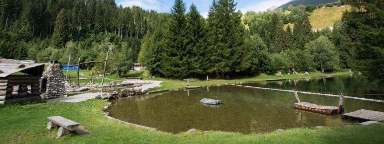 Idyllischer als der Natursee Fontanivas kann ein Badesee kaum sein