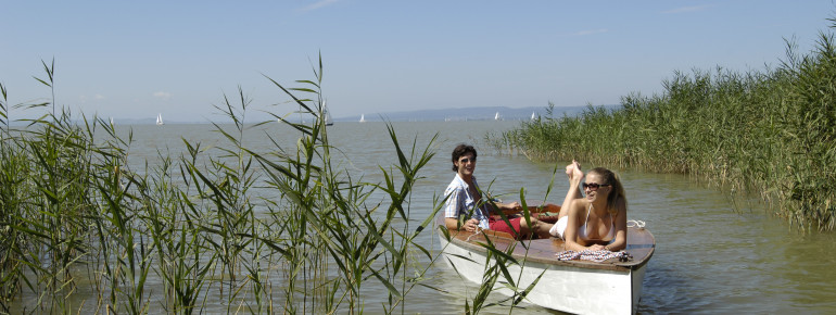 mit dem Boot am Neusiedler See