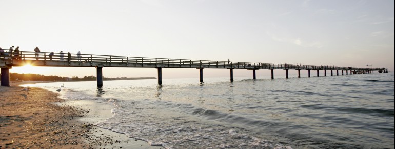 Die Seebrücke ragt 290 Meter in die Bucht hinein.