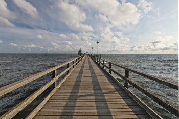 Ein Spaziergang auf der Seebrücke gehört in Zinnowitz einfach dazu – besonders bei Sonnenuntergang.