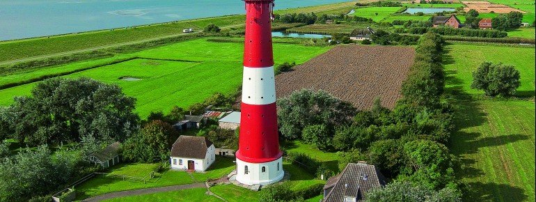 Auf dem berühmten Leuchtturm von Pellworm gaben sich bereits über 4000 Paare das "Ja-Wort".