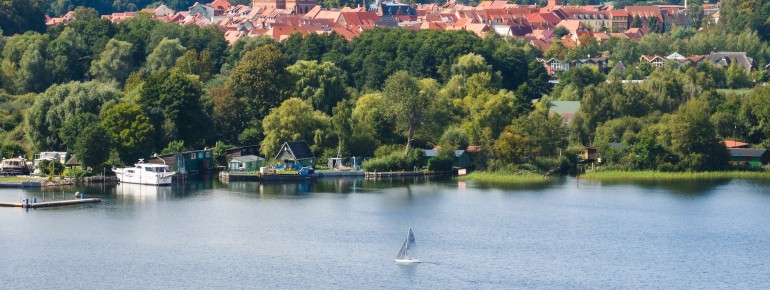Der Plauer See gehört mit rund 39 Quadratkilometern zu den größten Seen Deutschlands.