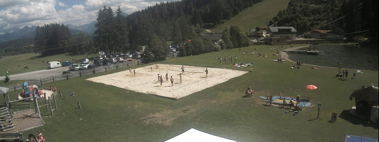 Per Webcam hast du einen Blick auf die aktuellen Wetterbedingungen am Ramsau Beach.