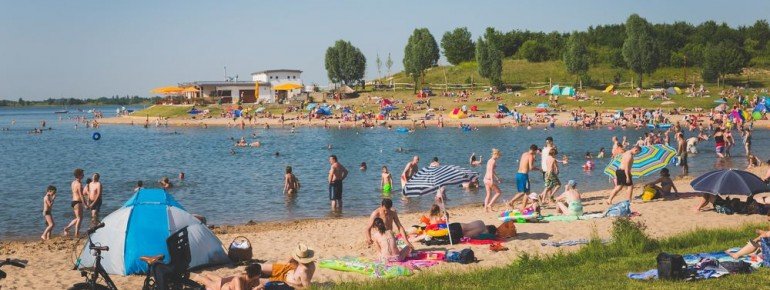 Bei schönem Wetter ist die Schladitzer Bucht das Highlight für viele Wasserratten