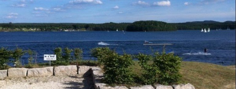 Panoramablick über den Steinberger See