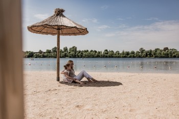 Am Strand vom Xanterner Südsee lässt sich sehr gut entspannen.