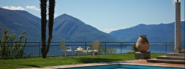 On Lake Maggiore, there are also luxurious accommodations such as Villa Orselina with its own spa right on the lake.