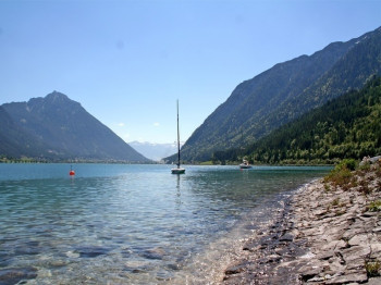 The clear Lake Achen is of drinking water quality.