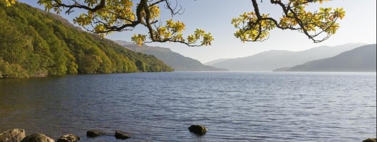Loch Lomond is the biggest lake in Britain.