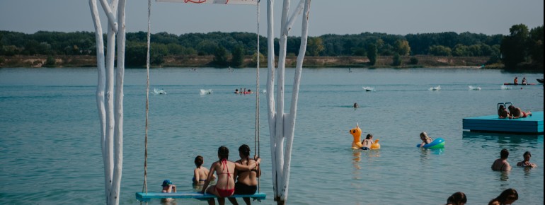 Whether swimming, splashing around or stand-up paddling - there is something for everyone at Lupa Beach.