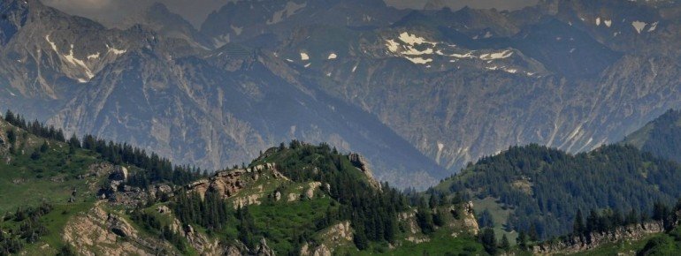 Blick auf die Oberstaufener Berge