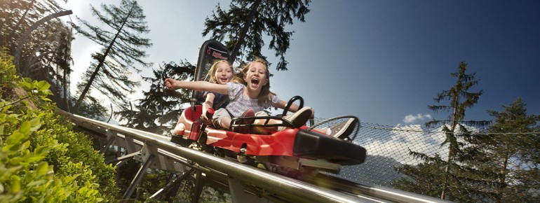 Der Osttirodler sorgt für Spaß bei Groß und Klein