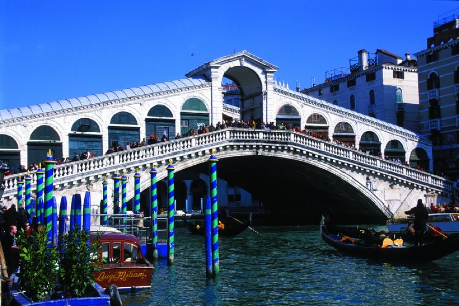 Cultural Attractions In Italy - Tourism and Culture in Venice ~ TRIP AREA : Your comprehensive guide to the top ten tourist attractions in italy.