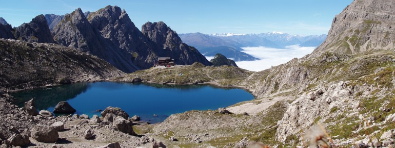 Blick auf den Lazersee und die Karlsbaderhütte
