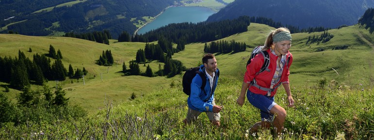Erkunde die herrliche Natur zu Fuß!
