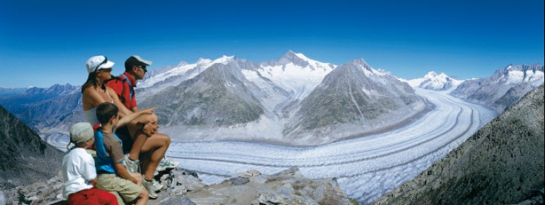 Wandern am Großen Aletschgletscher