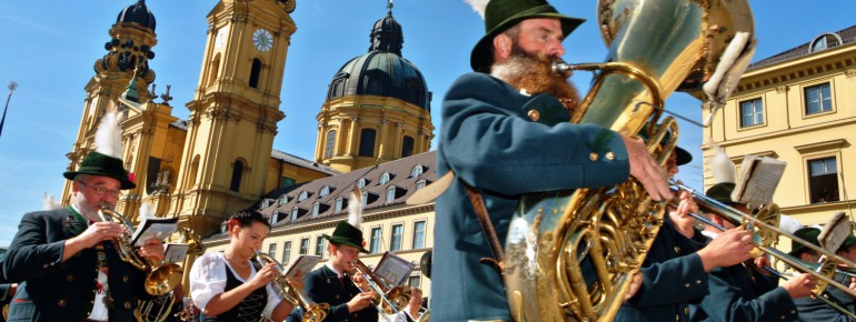 Trachtenumzug zum Münchner Oktoberfest.