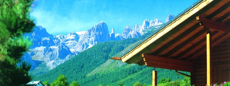 Blick auf den Brenta in Südtirol