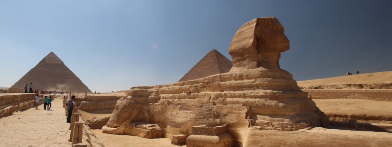 Sphinx und Pyramiden in Gizeh