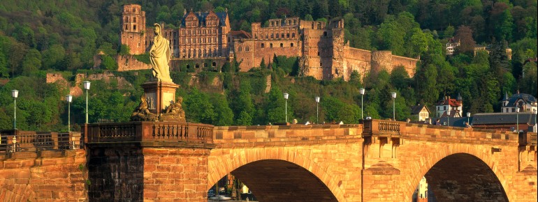 Die Alte Neckarbrücke in Heidelberg.